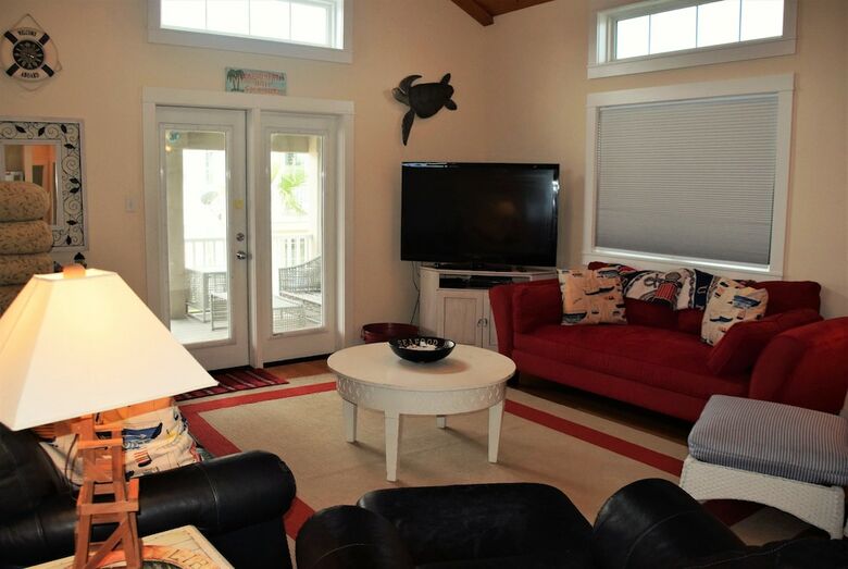 Banyan Beach House - Three Bedroom House