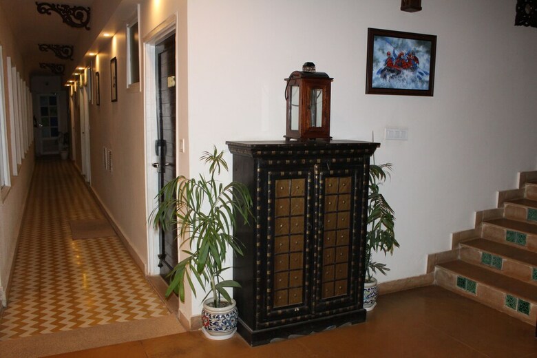 Hotel Yog Niketan By Sanskriti