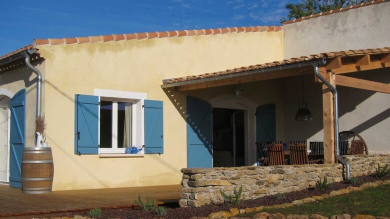 Domaine de La Bade - In A Rural Location