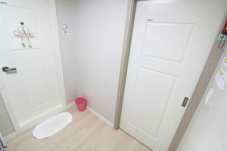 Hostal Four Seasons House - Hostel, Women Only