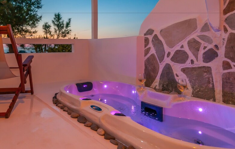 Hotel Niki Savvas Studio & Suites