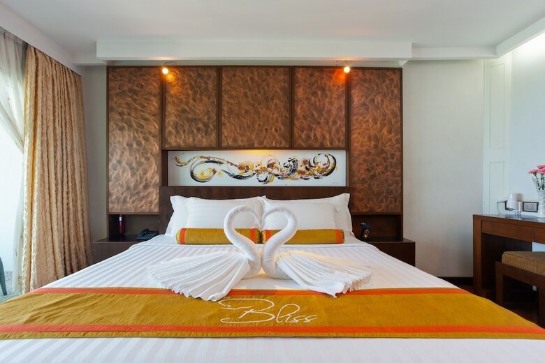Hotel The Bliss South Beach Patong