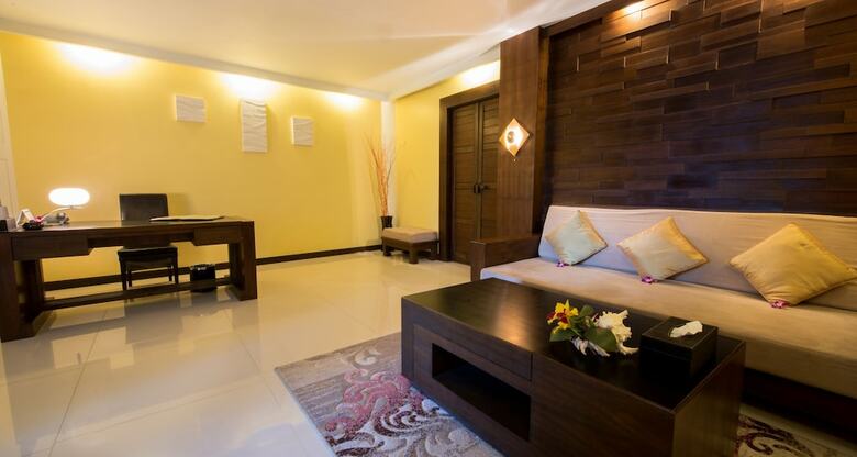 Hotel The Bliss South Beach Patong