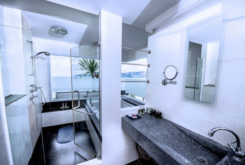 Hotel The Bliss South Beach Patong