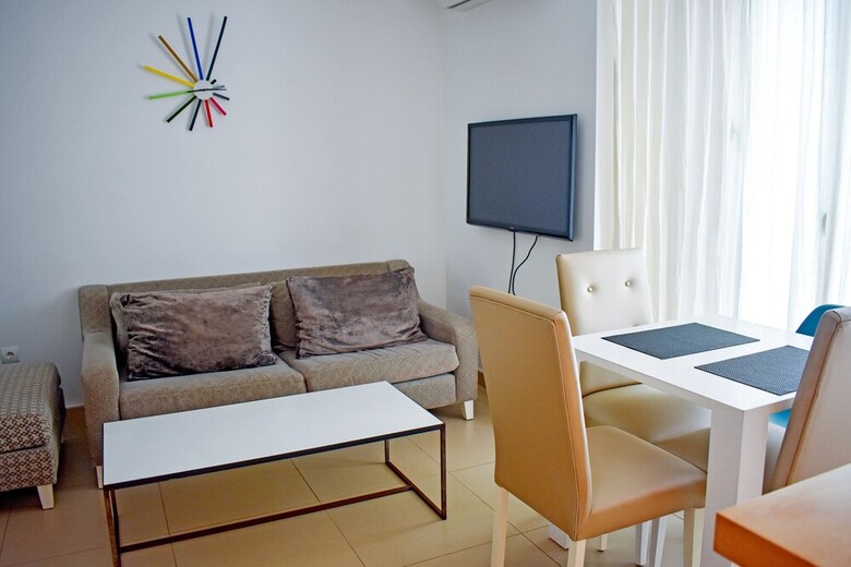 Apartamentos Living4malaga Fajardo 6