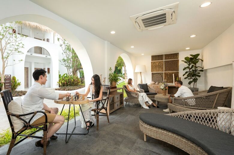 Hotel Eden Beach Resort And Spa