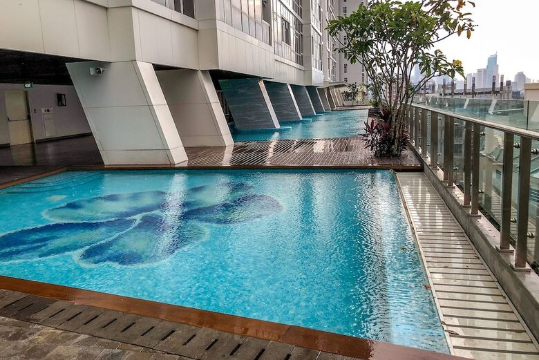 New Furnished Studio Menteng Park Apartment