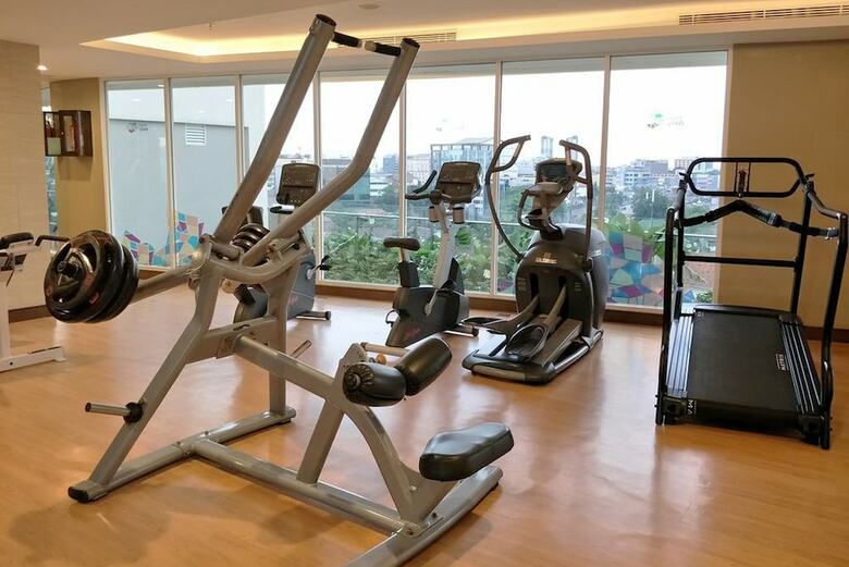 New Furnished Studio Menteng Park Apartment
