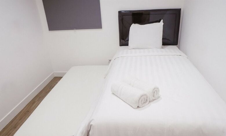 Spacious Apartment At One Park Residence Gandaria