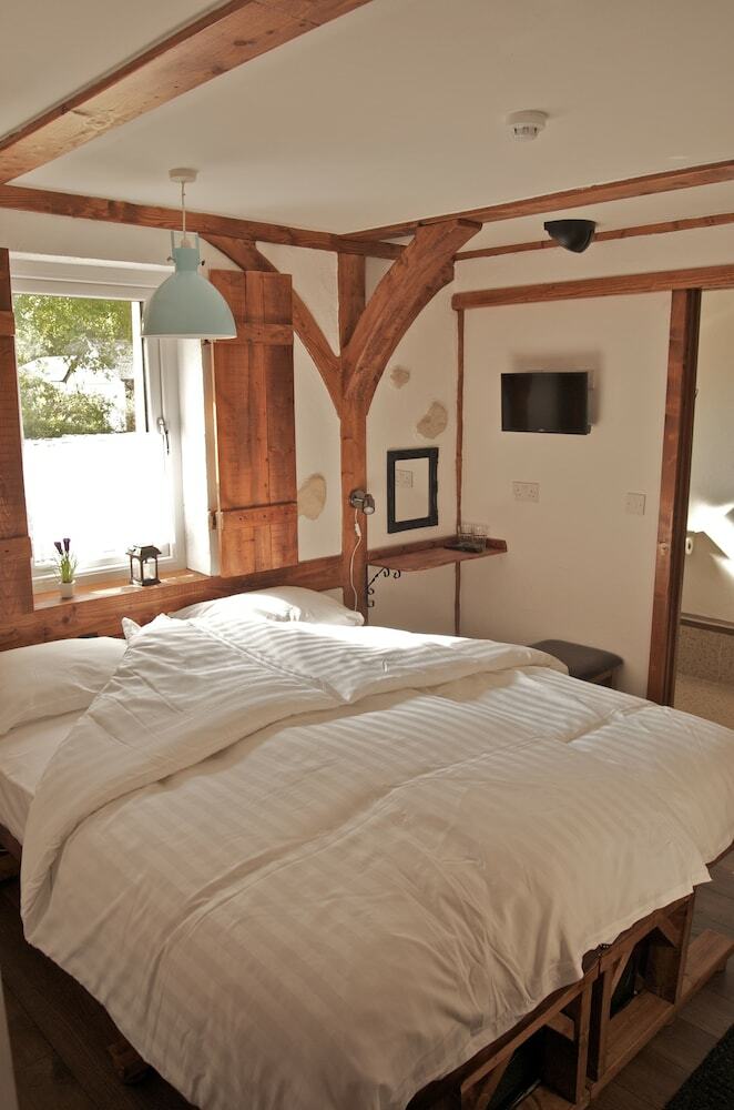 Hotel Birchwood Guest Lodge