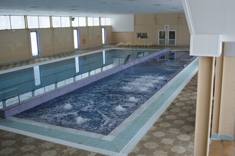 Aparthotel Oca Manzaneda Estaci�n de Monta�a