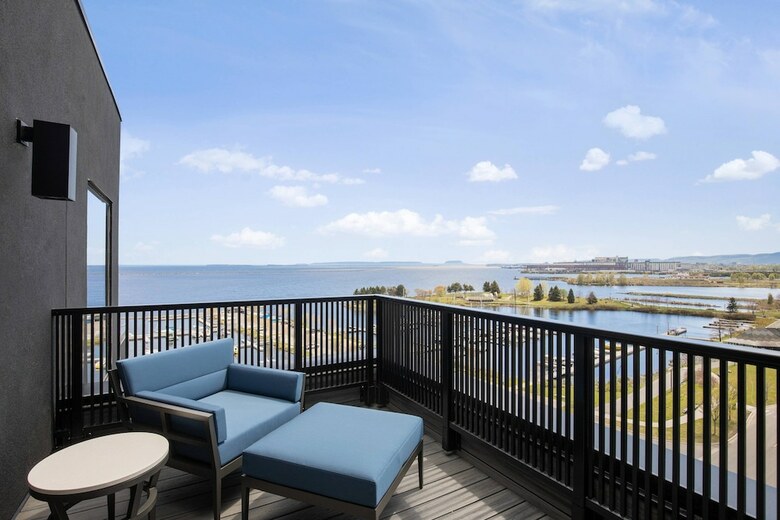 Delta Hotels By Marriott Thunder Bay