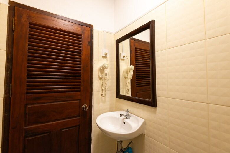 Hotel Jasmine Ville Guesthouse