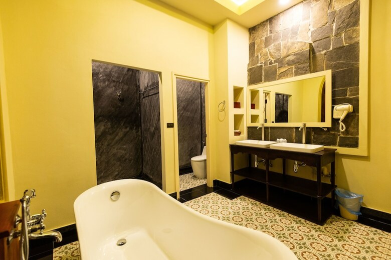 Hotel Jasmine Ville Guesthouse