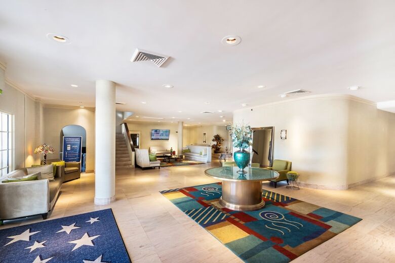 Motel Quality Inn & Suites Conference Center