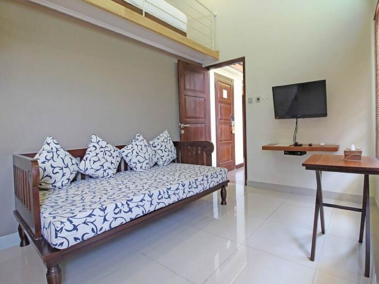 Hotel Reddoorz Plus Near Hartono Mall 2