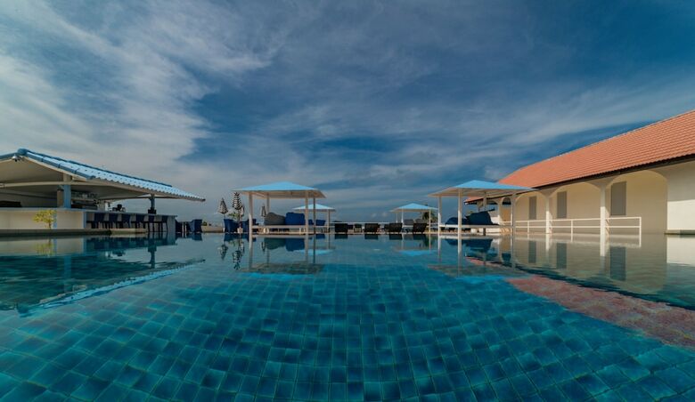 Hotel Baan Jai Dee Resort By Cospace
