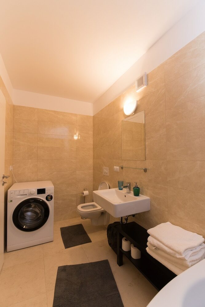 Apartamentos Thomas-apartments - In Brasov (Tractorul)