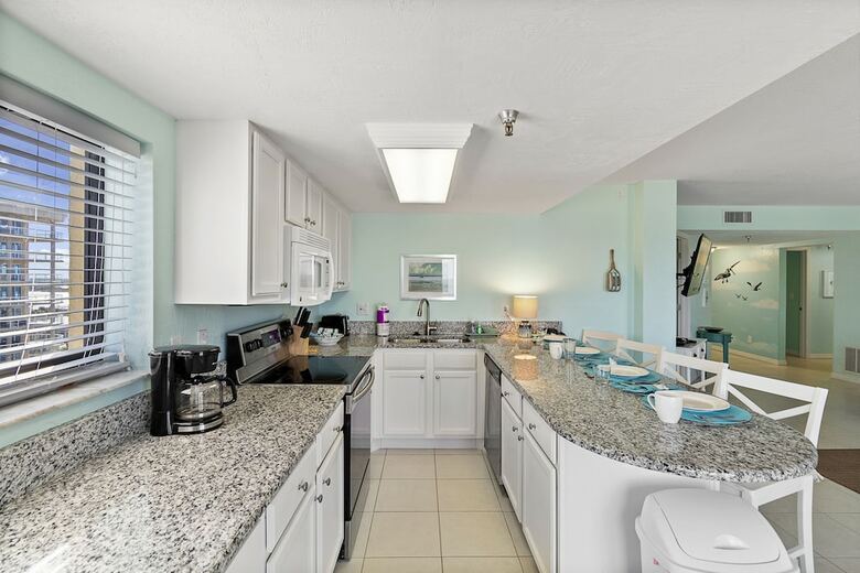 Tropical Suites At Sunglow Resort
