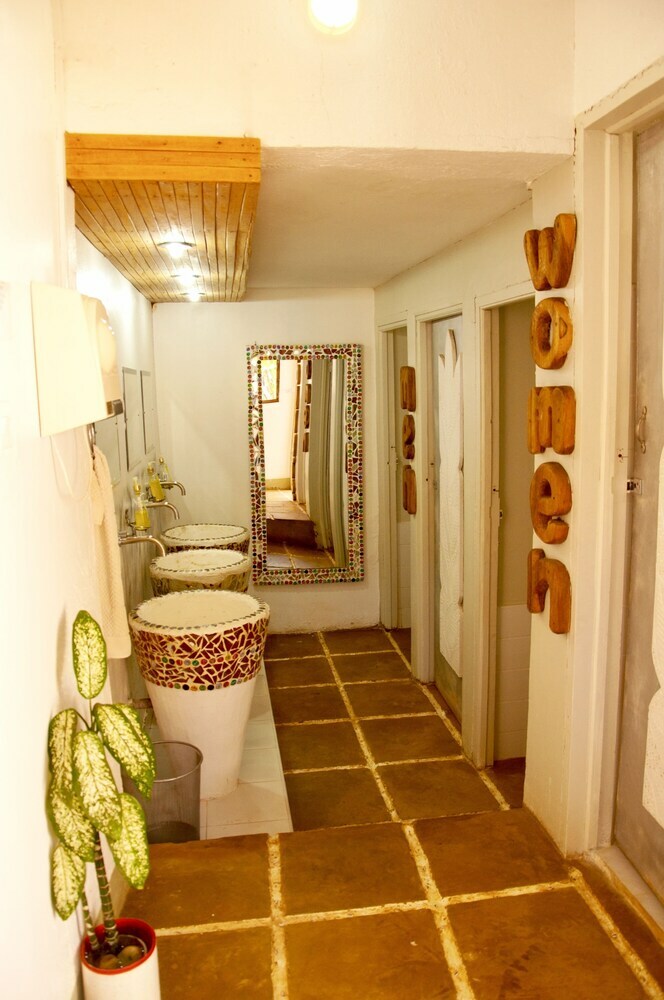 Hotel Gately Inn Entebbe
