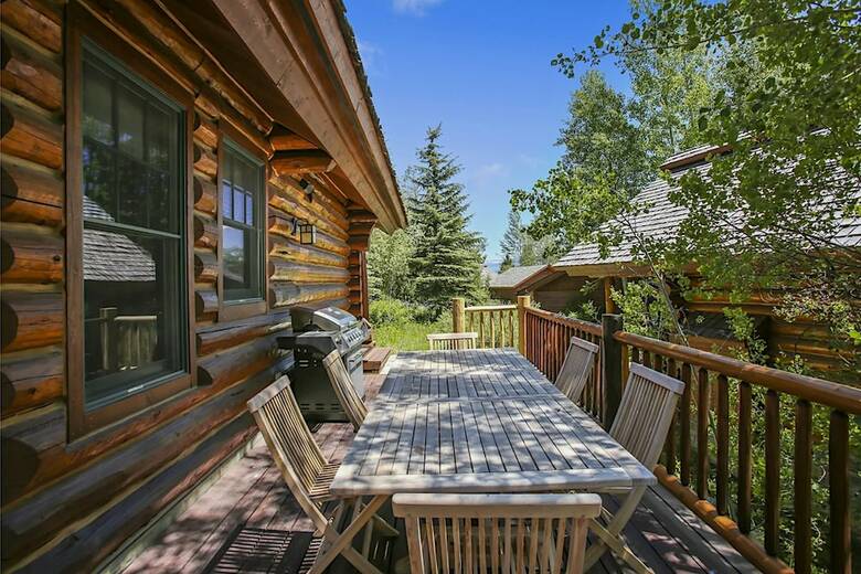 Abode At Moosehead Cabin
