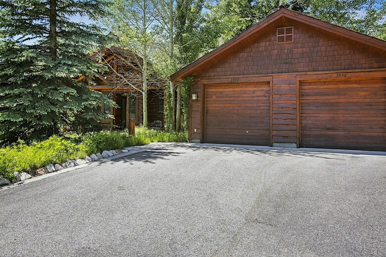 Abode At Moosehead Cabin