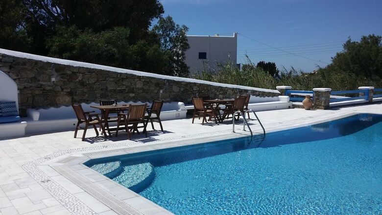 Hotel Maganos Suites