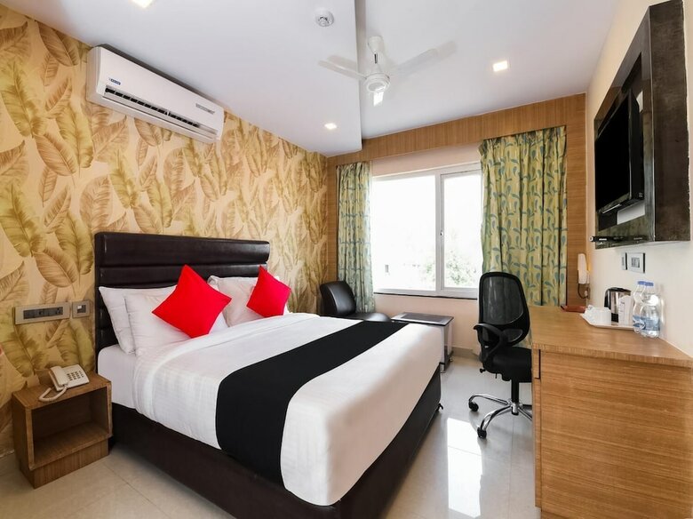 Rohini Jazz Hotel