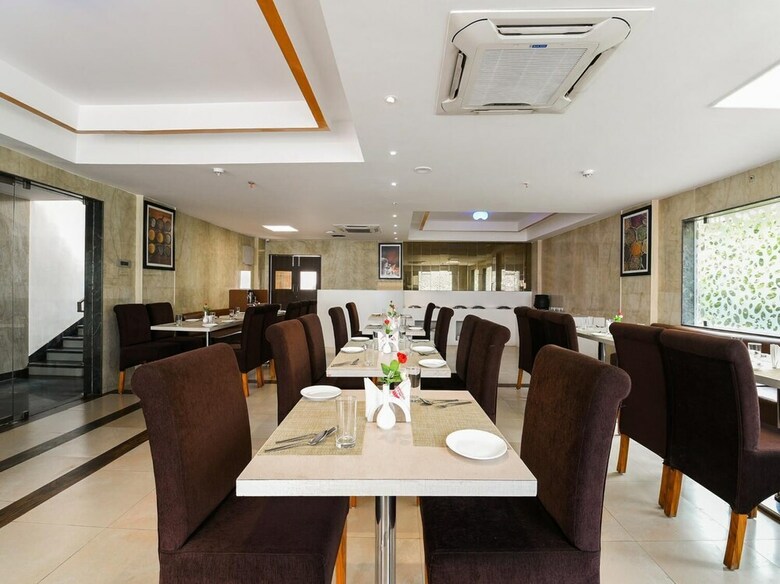 Rohini Jazz Hotel