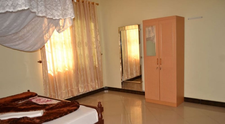 Lesa Garden Hotel