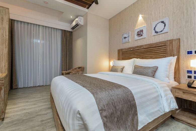 Hotel Samann Grand