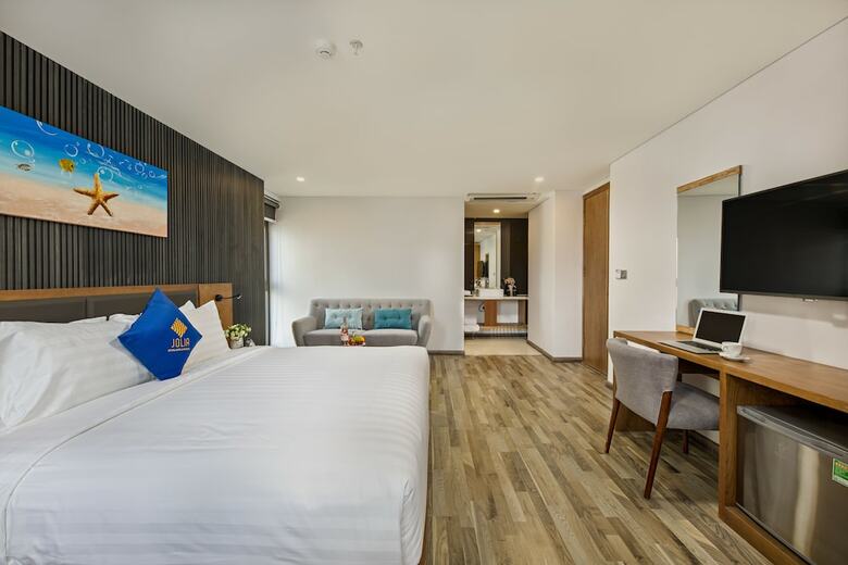 Jolia Hotel And Apartment - My Khe Beach