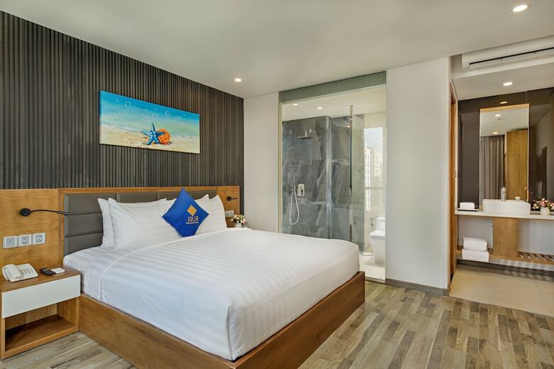 Jolia Hotel And Apartment - My Khe Beach