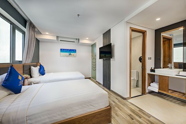 Jolia Hotel And Apartment - My Khe Beach