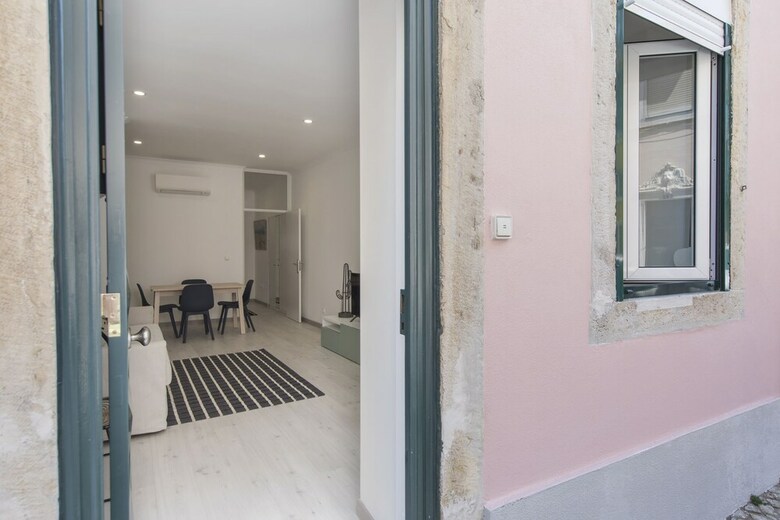 Apartamentos Principe Real Elegant Flat With Terrace