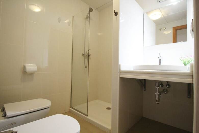 Albardi 3�a - Magn�fico Apartamento En Aguadulce