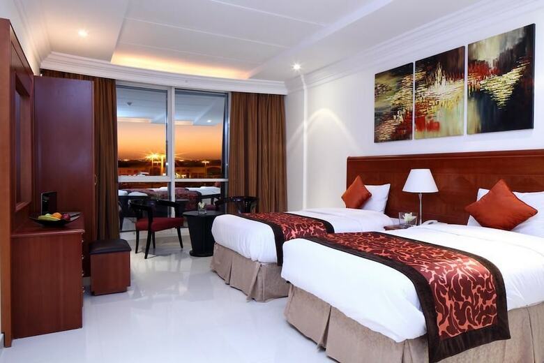 Hayatt Home Hotel
