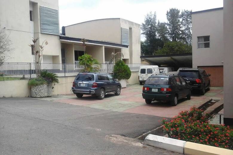 Hotel Queens Way Resorts