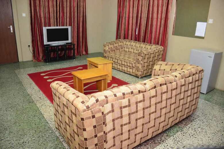 Hotel Queens Way Resorts