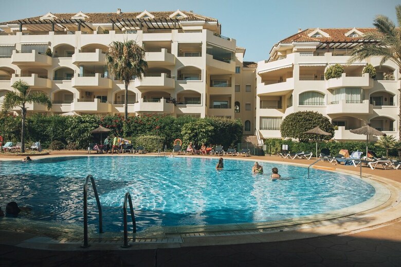 Apartamentos Hacienda Playa By Caleta Homes