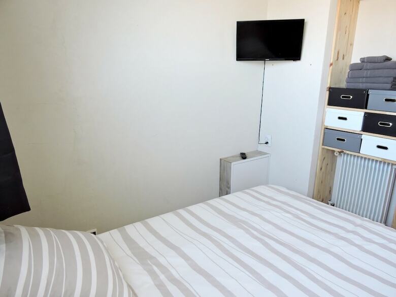 Apartment With One Bedroom In Orl�ans, With Wifi