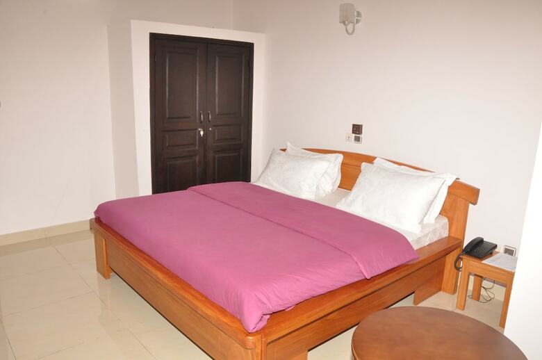 Diamond Hotel