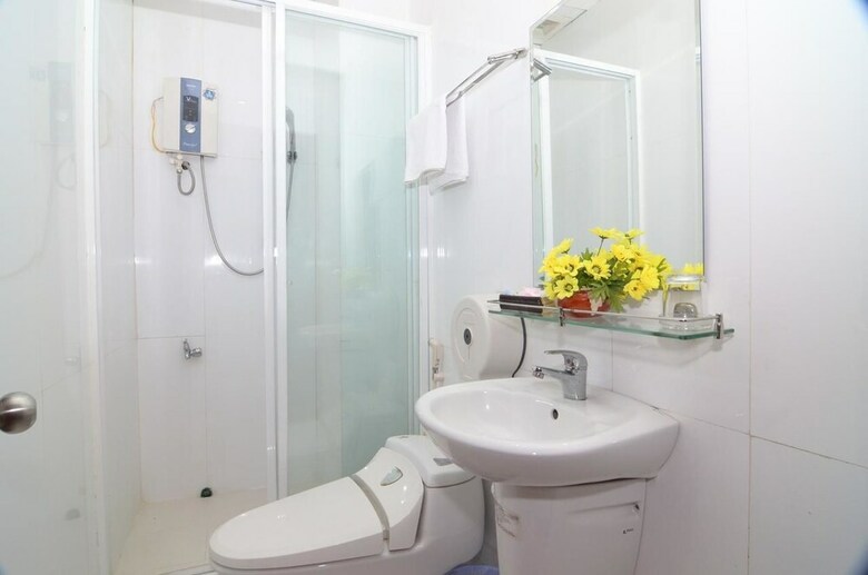 Hotel Reddoorz Plus @ Pham Ngu Lao 2