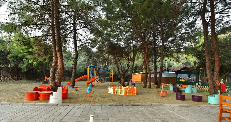 Hotel Green Pine Beach & Bungalows