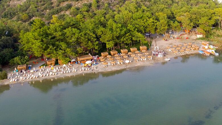 Hotel Green Pine Beach & Bungalows