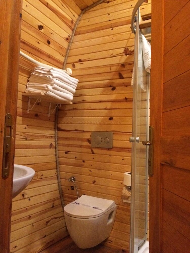 Hotel Green Pine Beach & Bungalows