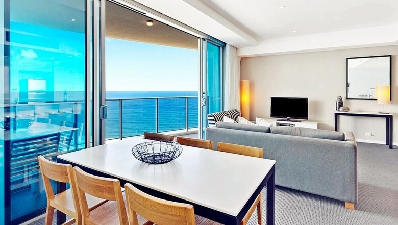 H Residence Apartments- Holiday Paradise