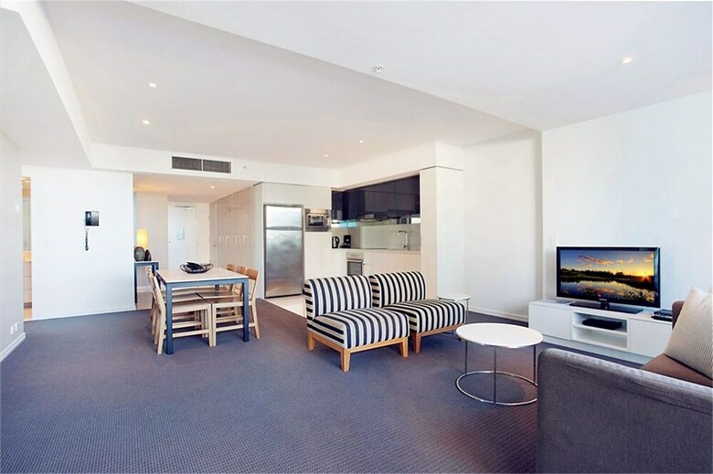 H Residence Apartments- Holiday Paradise