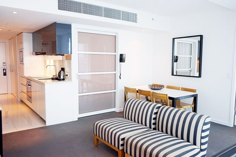 H Residence Apartments- Holiday Paradise