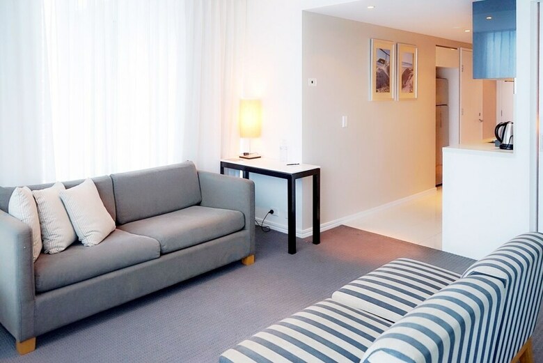 H Residence Apartments- Holiday Paradise
